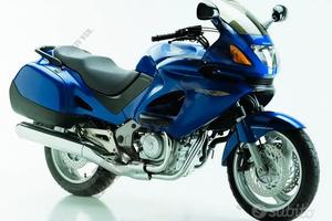 HONDA DEAUVILLE 650 RICAMBI