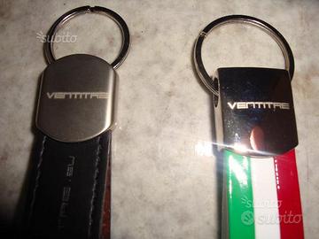 Portachiavi "Ventitre" VeraPelle cromature Acciaio