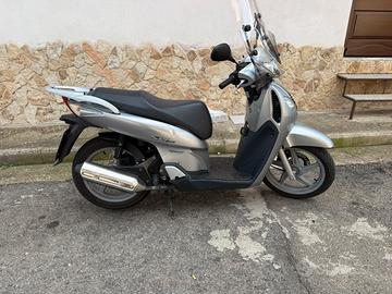 Scooter Sh 125i