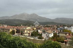 VILLA SINGOLA A MAGLIANO DE' MARSI