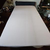 Materasso memory una piazza e mezza e doghe legno