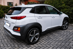 Hyundai Kona benzina, in perfetto stato.