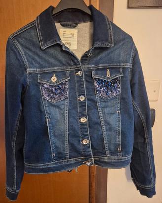 Giubbotto jeans con paillettes blu su tasche. OVS