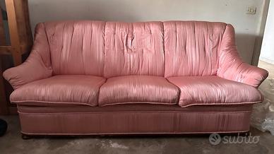 Divano 3 posti vintage rosa antico in tessuto