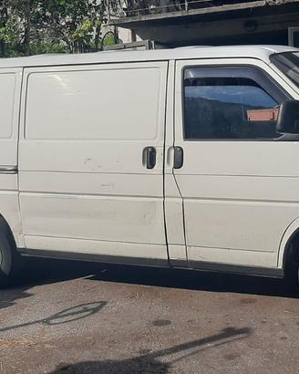 Furgone volkswagen transporter