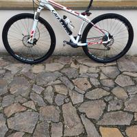   montabike cannondale front 29.             