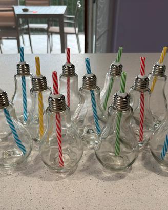 Set Bicchieri a Forma di Lampadina con Cannuccia
