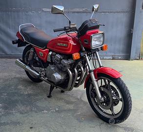 Suzuki gsx 750