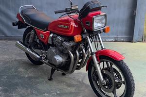 Suzuki gsx 750
