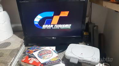 Playstation 1 SLIM + 14 giochi