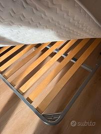 Struttura letto e materasso 140x190
