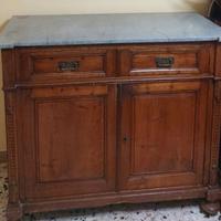 Mobile Madia Antico