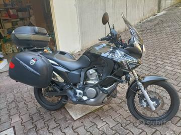 Honda Transalp 700 + tris borse rigide
