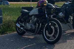 Cb 750f cafe racer 81