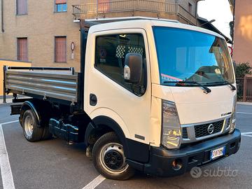 Nissan cabstar 2.5 Dci  ribaltabile 2015