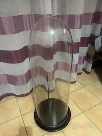 Grande globo a cupola di vetro xx secolo