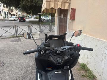 Tmax 560