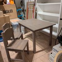 Tavolino + 2 piccole sedie, bambini materna