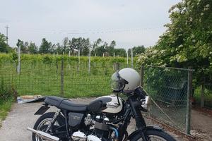 Bonneville t100 Triumph 