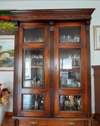 Vetrina/Cristalliera in legno massiccio Inizio 900