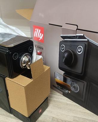 macchina caffè illy