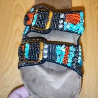 Sandali Laura Biagiotti con pietre multicolore 