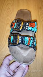 Sandali Laura Biagiotti con pietre multicolore 