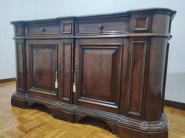 Credenza vintage in legno massello stile classico 