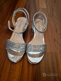 Sandalo argento nuovo