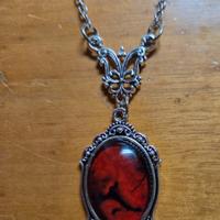 Collana stile gotico. Nuova!