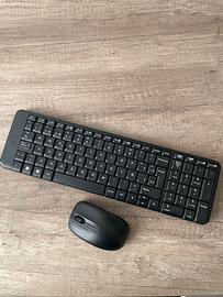 Logitech K220 Wireless con Mouse – Layout Spagnolo