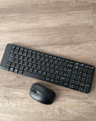 Logitech K220 Wireless con Mouse – Layout Spagnolo