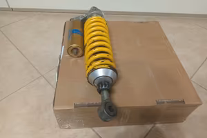 VARI Monoammortizzatori Ohlins  e originali 