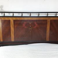 LETTO antico in ferro intarsiato con madreperla