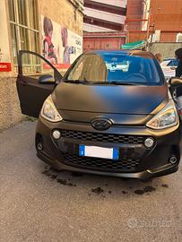 Hyundai i10 nero opaca