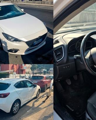 Mazda 3 Mazda3 2.2 Skyactiv-D Evolve
