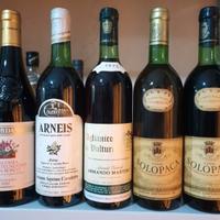 Bottiglie di vino da collezione