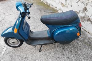 Vespa cosa 200 