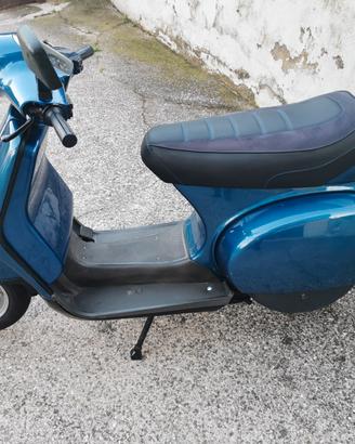 Vespa cosa 200 