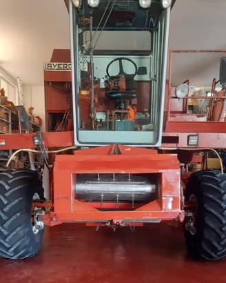 Mietitrebbia Laverda 3350 AL