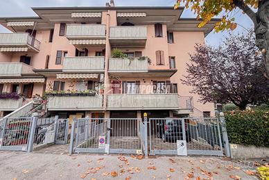 APPARTAMENTO CON INGRESSO INDIPENDENTE, GARAGE E G