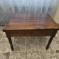 Tavolo in legno