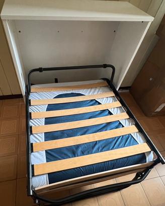 Mobile letto a scomparsa orizzontale salvaspazio