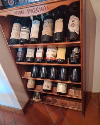 cantinetta con vini vecchi