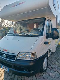 camper ci Elliot garage 