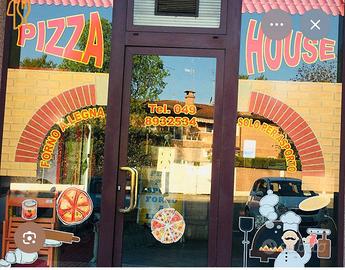 Lavoro come cassiera in pizzeria