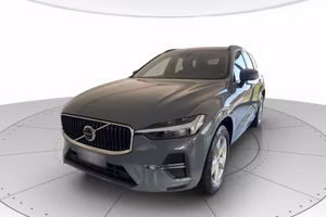 VOLVO XC60 2.0 b4 Momentum awd auto