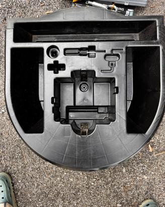 Vano porta oggetti fiat punto ruota di scorta