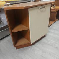 Armadietto ad angolo