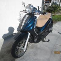 Piaggio Beverly 400 i.e. Tourer  PARI AL NUOVO!